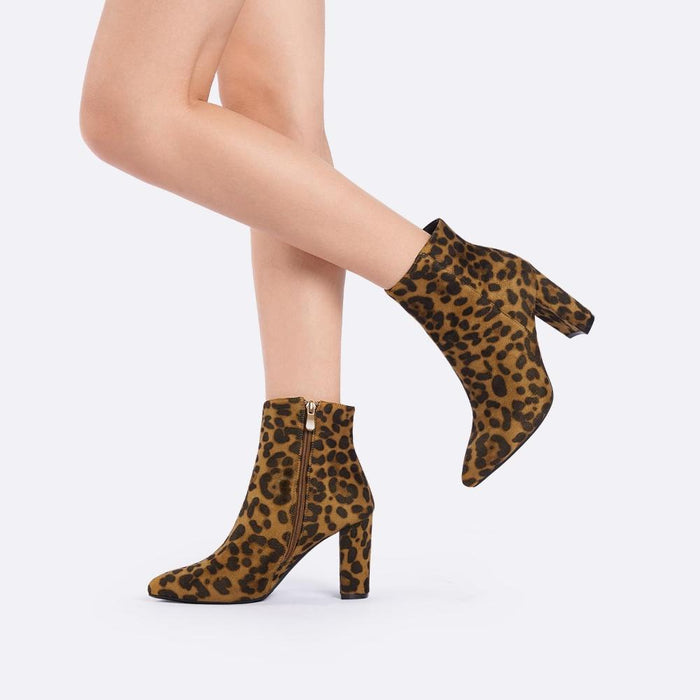 Leopard Print Pointed Party Boots