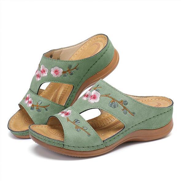 Green Color Vintage Casual Wedge Sandals.