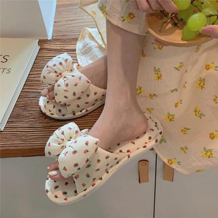 The Jenna Retro Strawberry Bow Slides