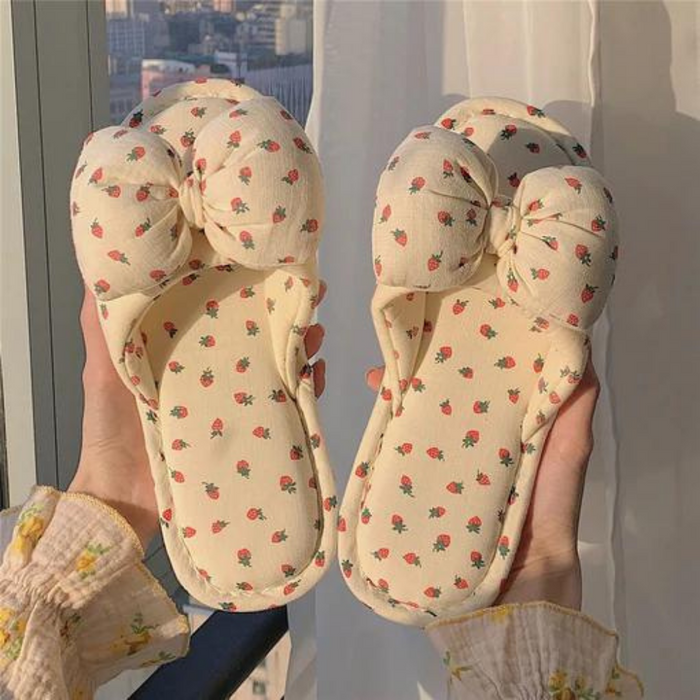 The Jenna Retro Strawberry Bow Slides