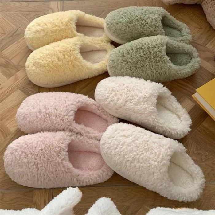 The Lila Closed-Toe House Slides