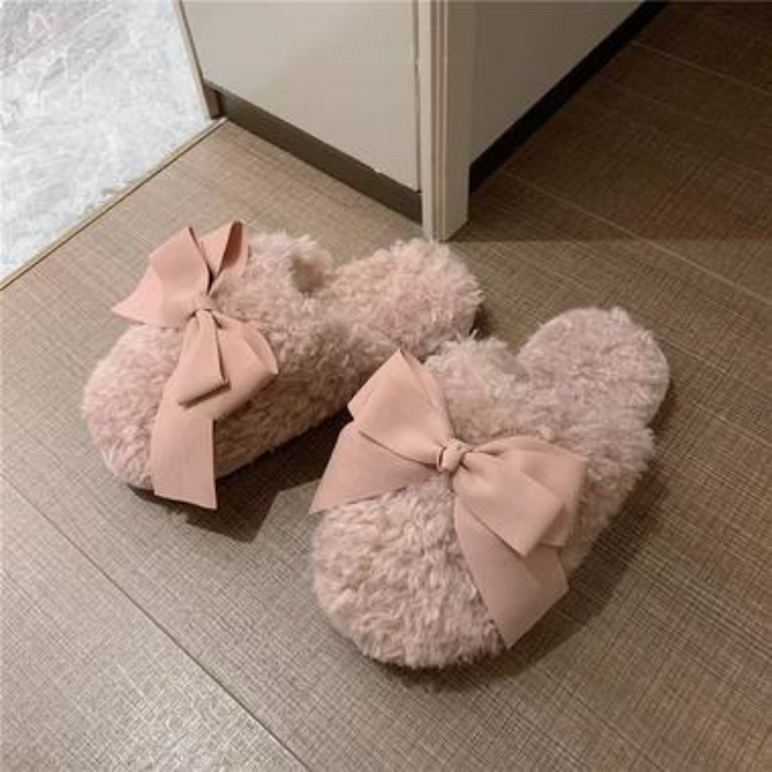 The Johnnie Closed-Toe Soft Winter Slides