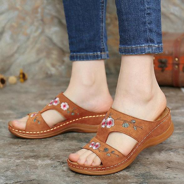 Brown Vintage Casual Wedge Sandals.
