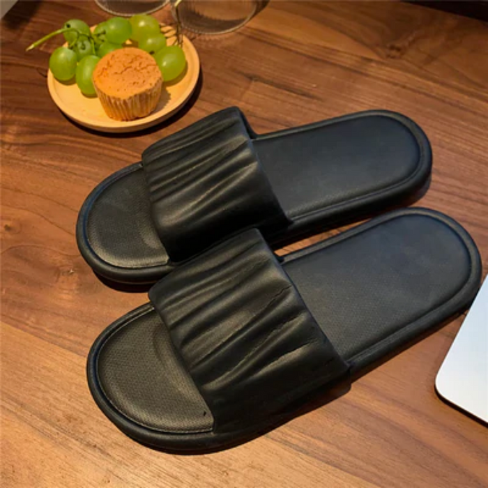 The Devon Women's Sliders